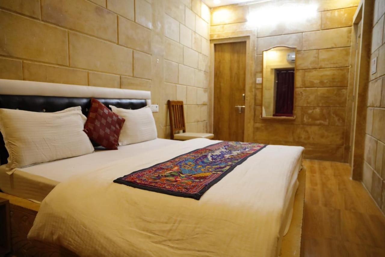 Hotel Jaswant Palace Jaisalmer Bilik gambar